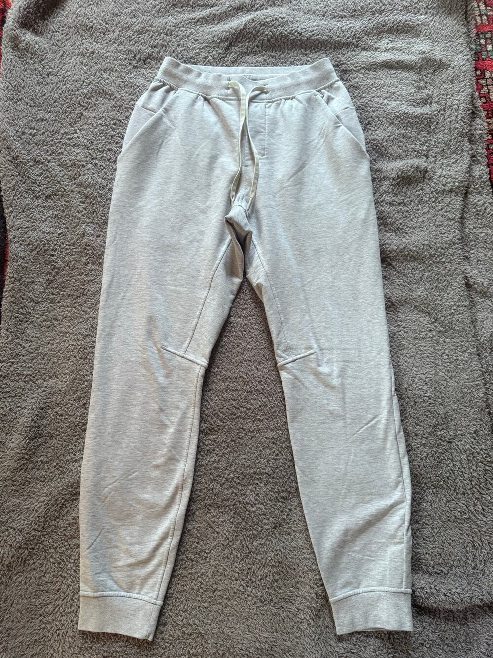 Lululemon joggers city sweats men’s sz small light gray